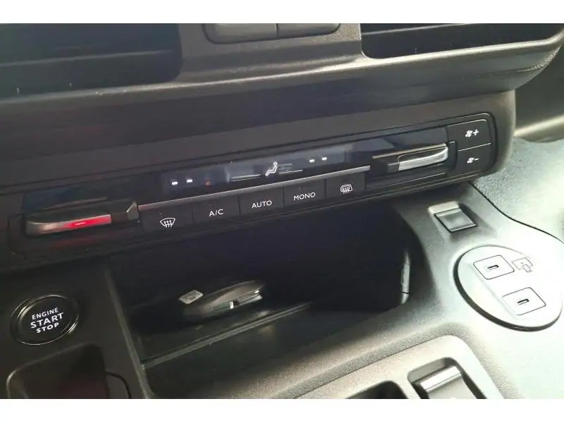 Démo Citroen Berlingo M Diesel 130ch Automatique WHITE 15