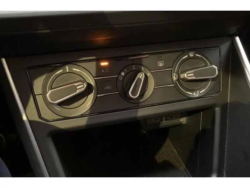 Occasion Volkswagen Polo VI Life GREY 15