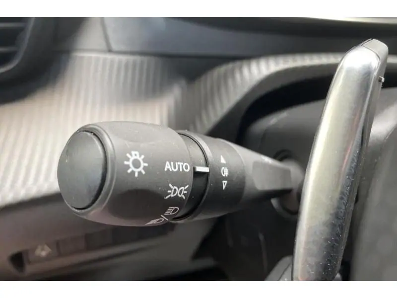 Occasie Peugeot 2008 GT - HYBRID *Gtie usine europé GREY 24