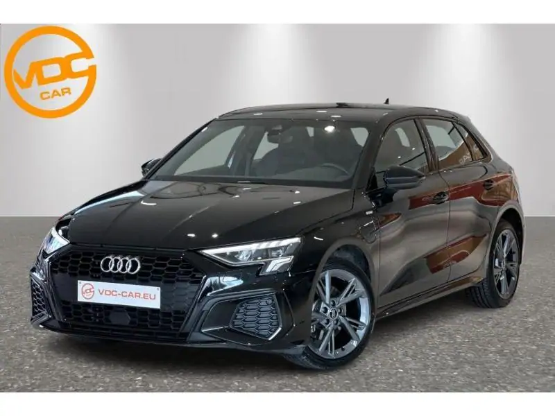 Occasie Audi A3 PHEV - S-Line - Matrix BLACK 1