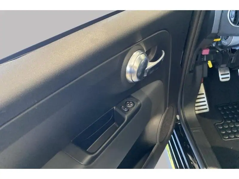 Démo Abarth 695 75 Anniversario BLACK 19
