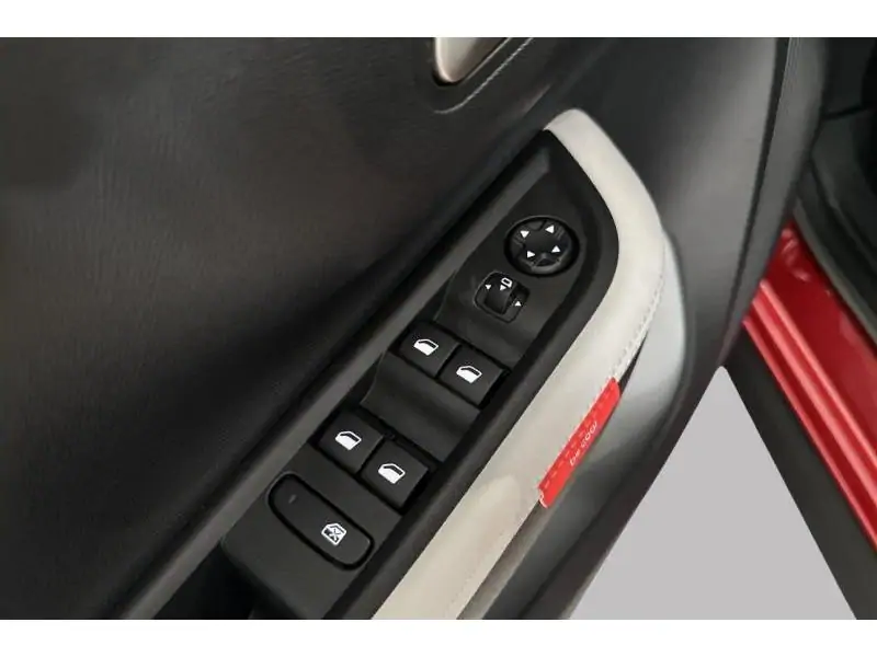 VEHICLE__CONDITION_SERVICE Citroen C3 Turbo 100 ch Manual MAX RED 17