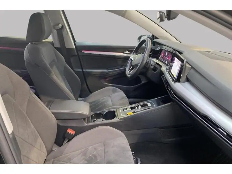 Occasion Volkswagen Golf VIII Life 1.0 TSI DSG BLACK 8