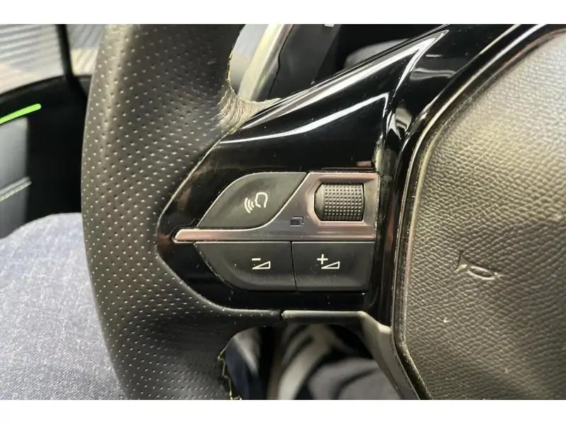 Occasion Peugeot 208 gt YELLOW 21