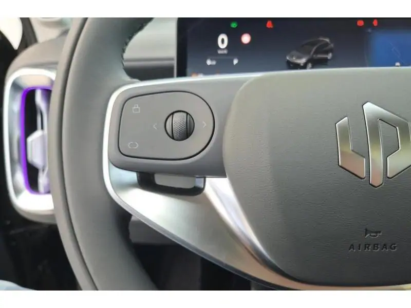 VEHICLE__CONDITION_SERVICE Leapmotor B10 DESIGN BLACK 27