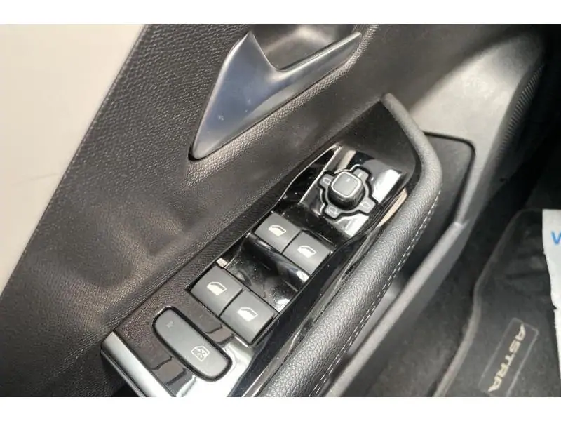 Occasion Opel Astra Elegance* Caméra recul & GPS GREY 17