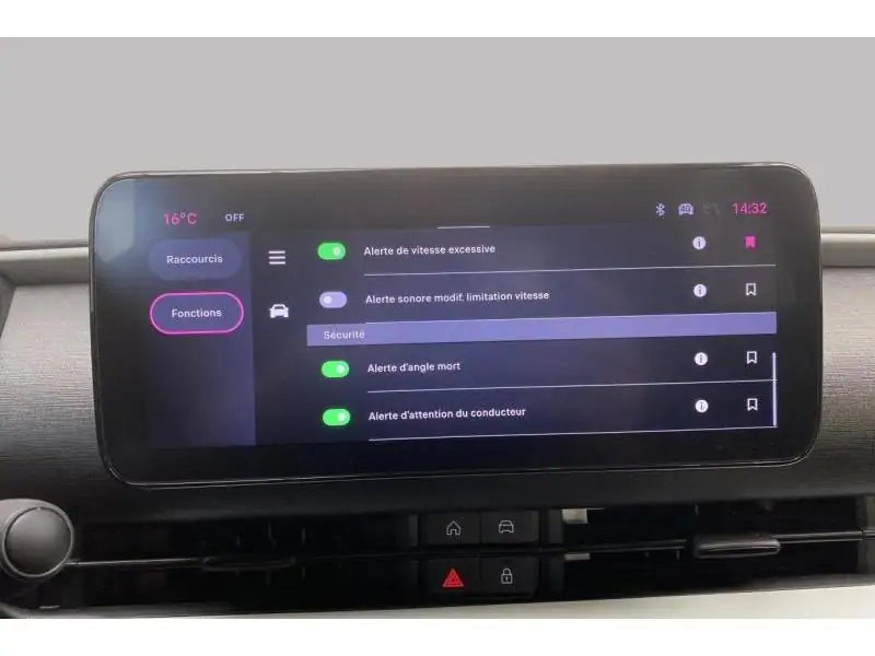 Occasion Fiat 600 Hybrid WHITE 32