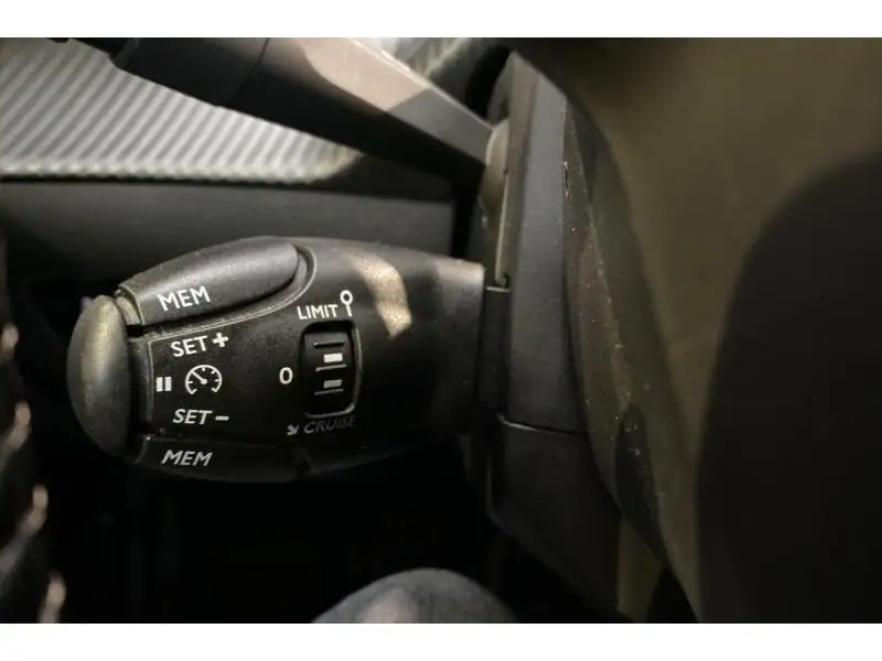 Occasion Peugeot 208 Active diesel + gps GREY 22