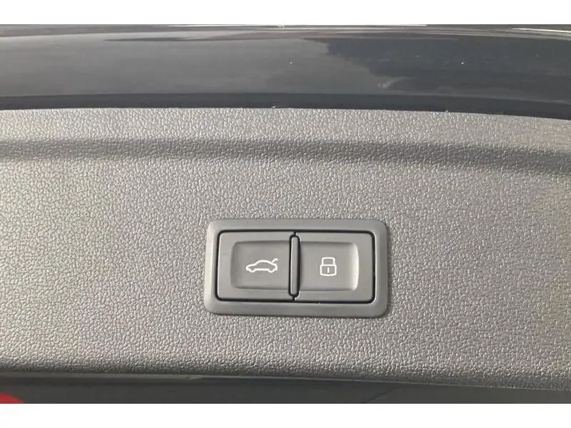 Occasion Audi A3 Sportback Advanced 30 TFSI S-Tronic BLACK 24