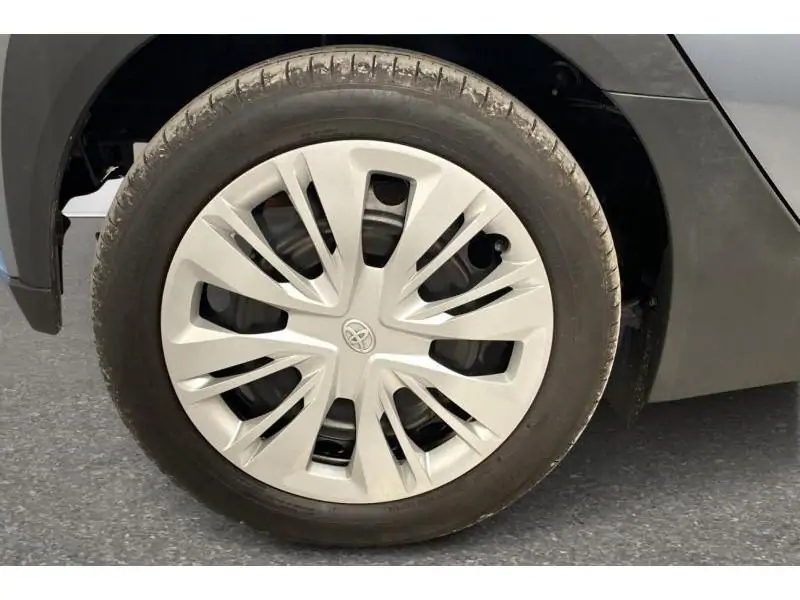 Occasion Toyota Aygo X PLAY GREY 23