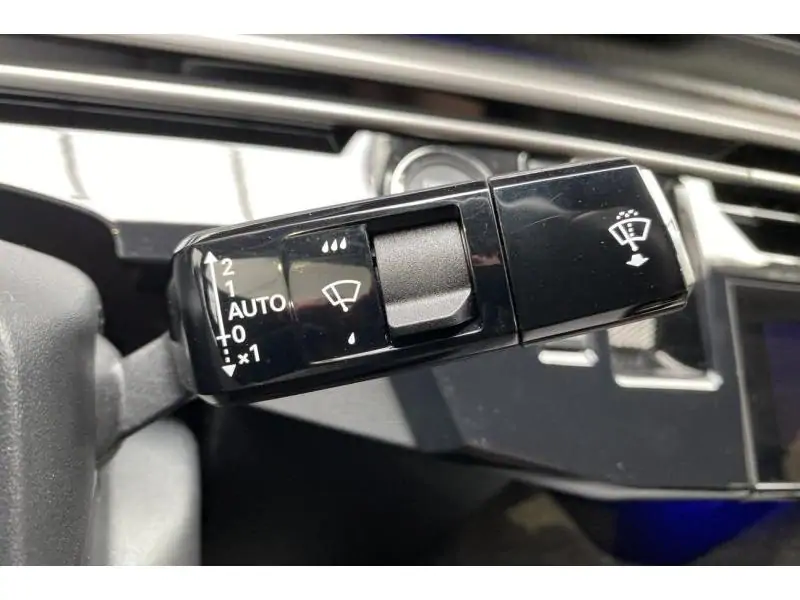 Occasion Peugeot 3008 Allure - HYBRID 145 PK WHITE 24