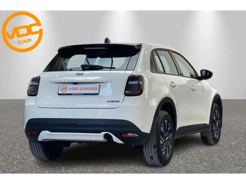 Occasion Fiat 600 Hybrid WHITE 3