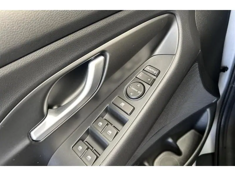 Occasion Hyundai i30 Feel SILVER 17