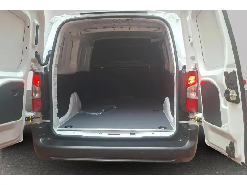 VEHICLE__CONDITION_SERVICE Peugeot Partner III Premium WHITE 19