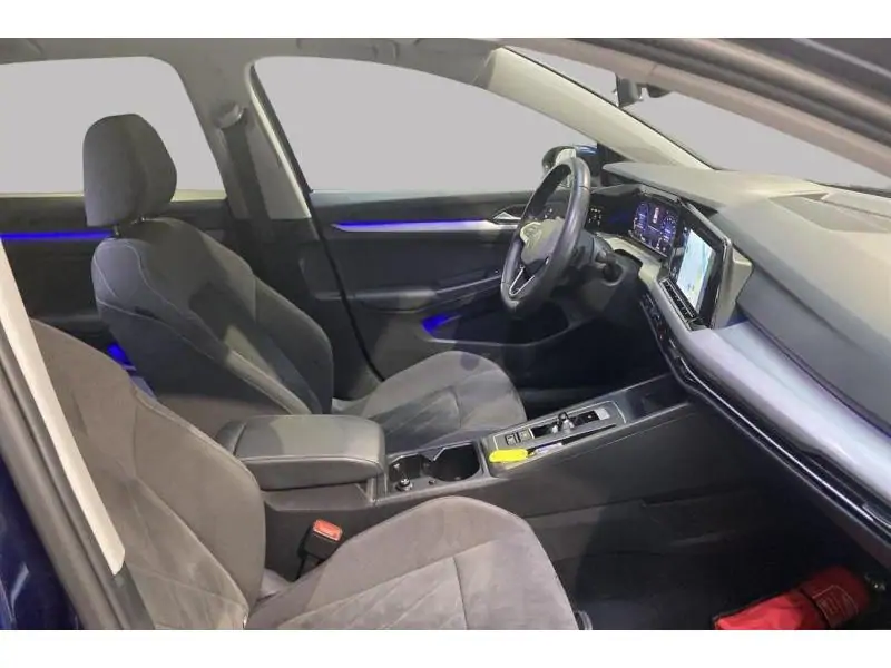 Occasie Volkswagen Golf VIII Life 1.0 eTSI DSG BLUE 8