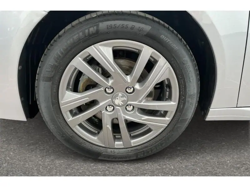 Occasion Peugeot 208 envy GREY 20