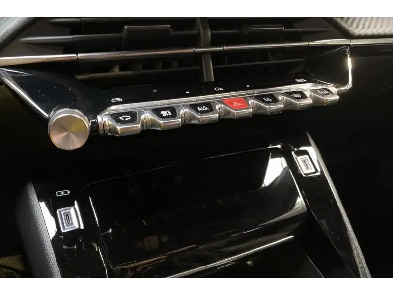 Occasion Peugeot 2008 II Allure RED 32