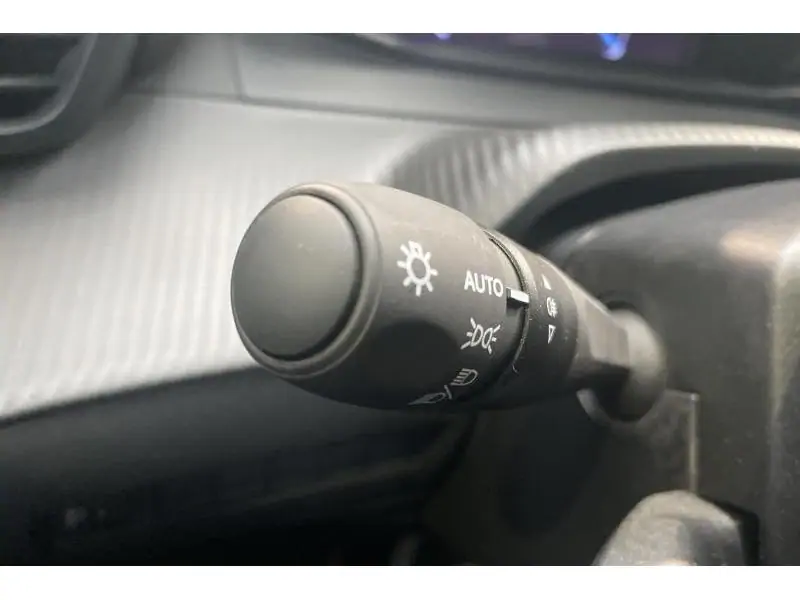 VEHICLE__CONDITION_SERVICE Peugeot 208 ENVY*Véh. de Direction! GREY 23