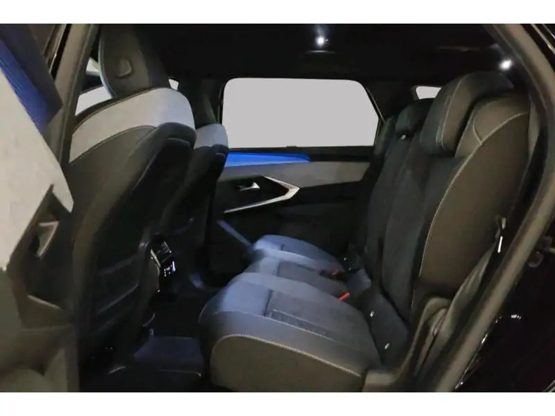 VEHICLE__CONDITION_SERVICE Peugeot 5008 E-GT BLACK 18