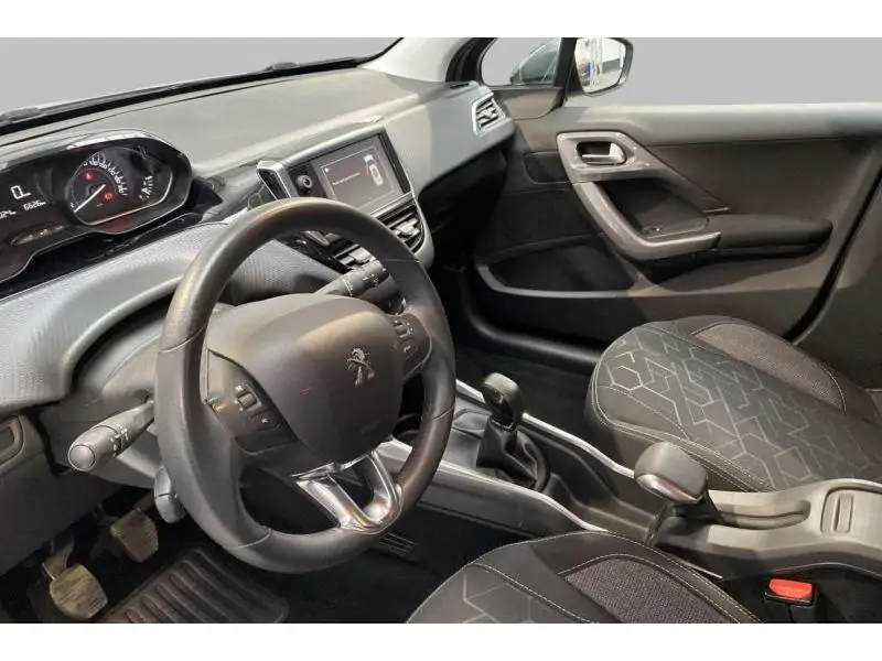 Occasion Peugeot 2008 Active *GPS - PDC Ar * GREY 9