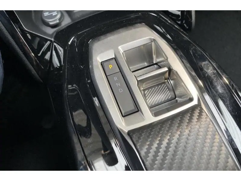 VEHICLE__CONDITION_SERVICE Peugeot 2008 ALLURE*Véh. de Direction! BLUE 16