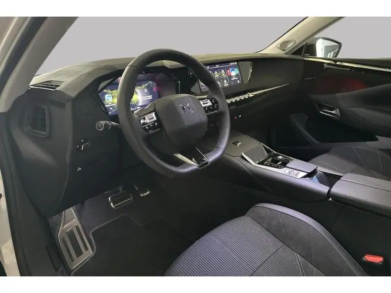 VEHICLE__CONDITION_SERVICE DS Automobiles DS 4 HYBRID 145 ETOILE WHITE 9