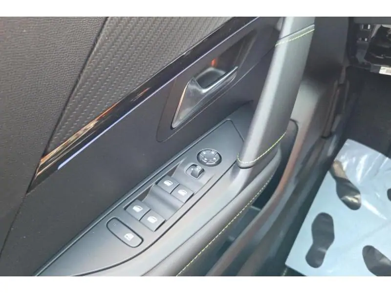 VEHICLE__CONDITION_SERVICE Peugeot 208 GT GREY 17
