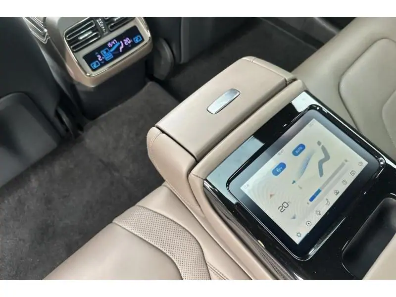 Occasion BYD HAN PREMIUM - FULL OPTION SILVER 23