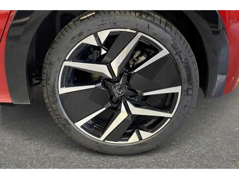 Occasion Peugeot 208 GT RED 18