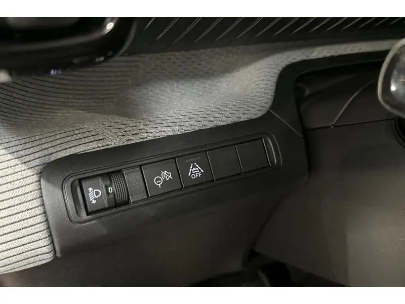 VEHICLE__CONDITION_SERVICE Citroen C3 Electric 113 pk Comf RED 21