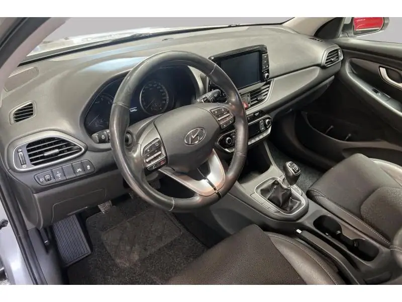 Occasion Hyundai i30 Feel SILVER 9