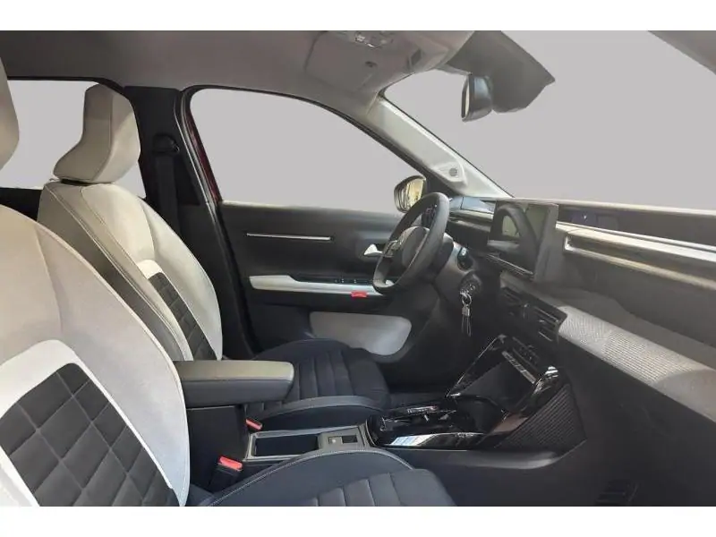VEHICLE__CONDITION_SERVICE Citroen C3 and ë- IV Max RED 8