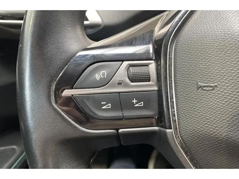 Occasion Peugeot 5008 Allure* Navi. 7places. Caméra recul BLUE 25