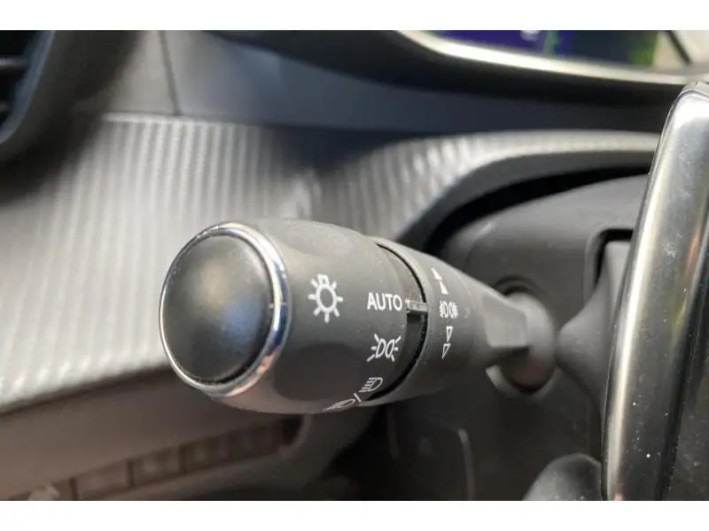 Occasion Peugeot 2008 GT line - Full*Cuir chauffant GPS Caméra WHITE 29