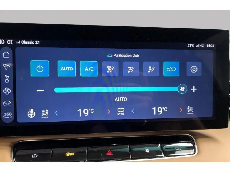 VEHICLE__CONDITION_SERVICE MG HS HEV LUXURY BLACK 32