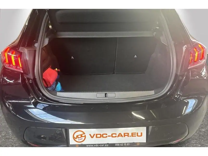 Occasie Peugeot 208 ALLURE PACK BLACK 19