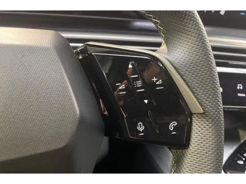 VEHICLE__CONDITION_SERVICE Peugeot 3008 GT BLACK 23