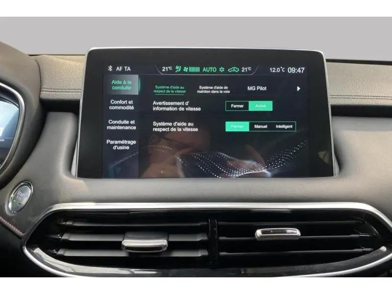 Occasion MG EHS LUXURY PHEV RED 37