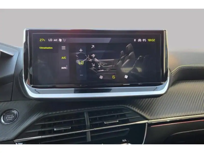 VEHICLE__CONDITION_SERVICE Peugeot 2008 GT WHITE 31