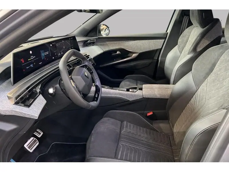 Occasion Peugeot 5008 III & e- GT GREY 10