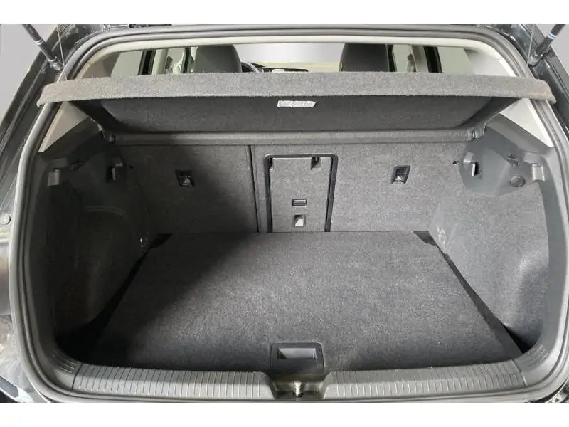 Occasion Volkswagen Golf VIII Life 1.0 TSI DSG BLACK 19