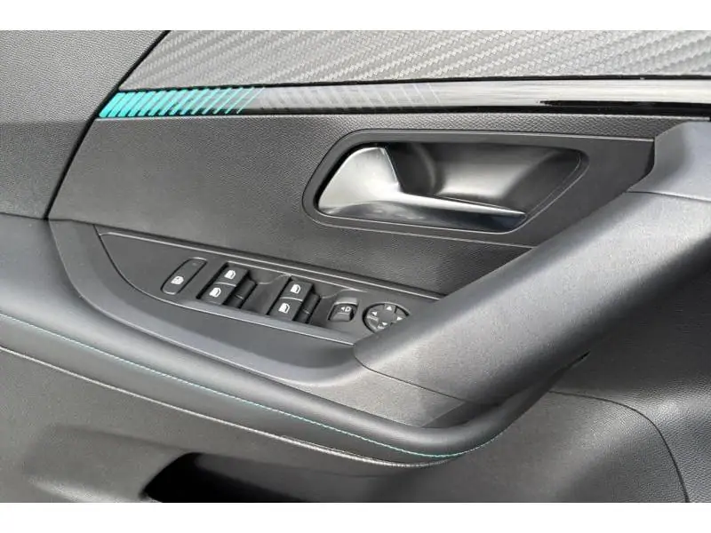 Démo Peugeot 2008 ENVY BLUE 17