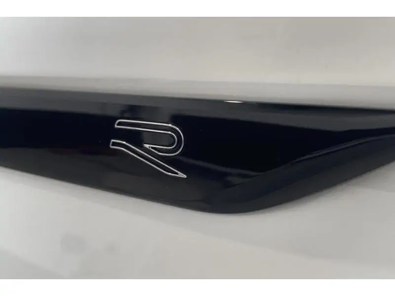 Occasion Volkswagen Tiguan R-Line - VIRTUAL COCKPIT - PDC WHITE 21