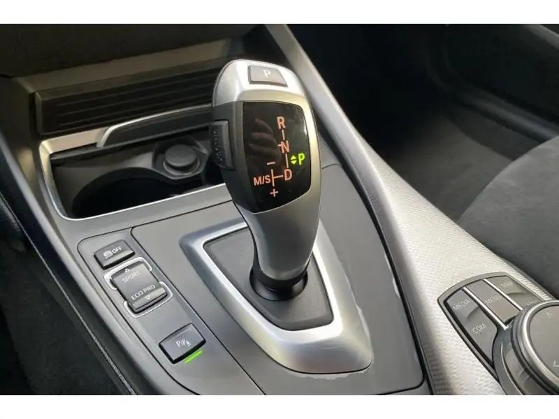 Occasion BMW Serie 2 220 i Cabriolet automatique Kit M GREY 16