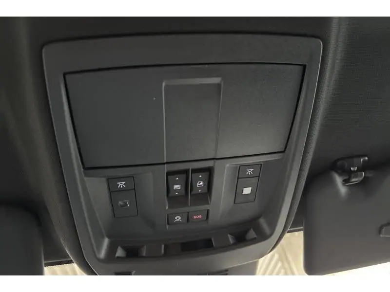 VEHICLE__CONDITION_SERVICE Peugeot 5008 GT GREY 23