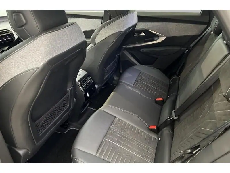 VEHICLE__CONDITION_SERVICE Peugeot 3008 GT EXCLUSIVE 4WD BLACK 18