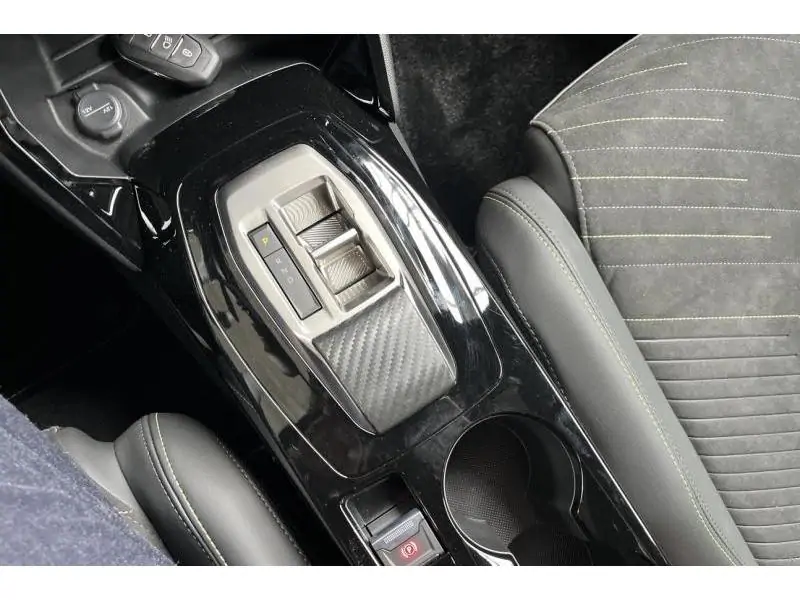 Démo Peugeot 2008 GT GREY 16
