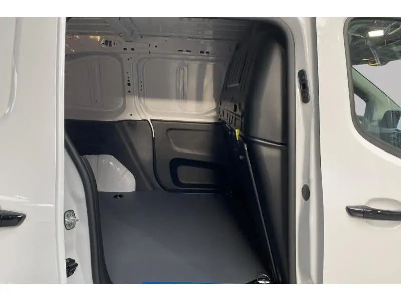 VEHICLE__CONDITION_SERVICE Peugeot Partner ST LIGHT WHITE 18