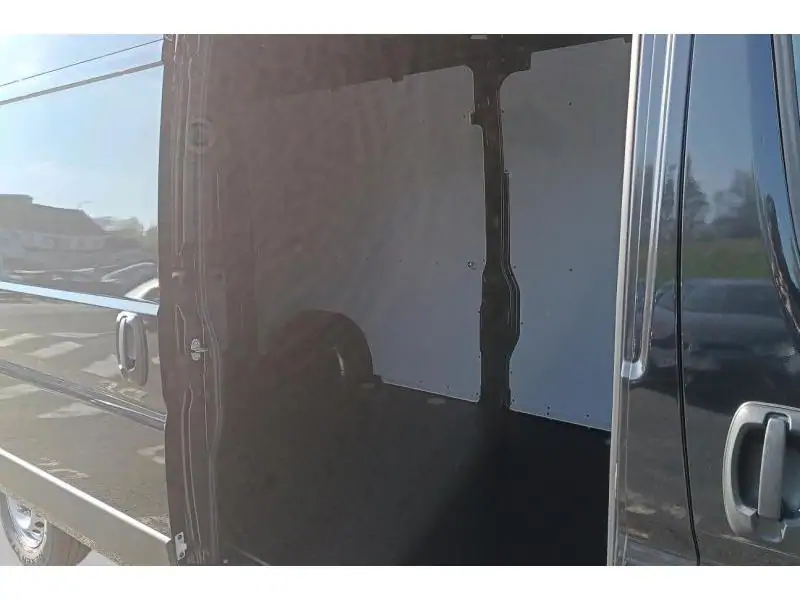 VEHICLE__CONDITION_SERVICE Peugeot Boxer 335 L3H2 180pk autom BLACK 18