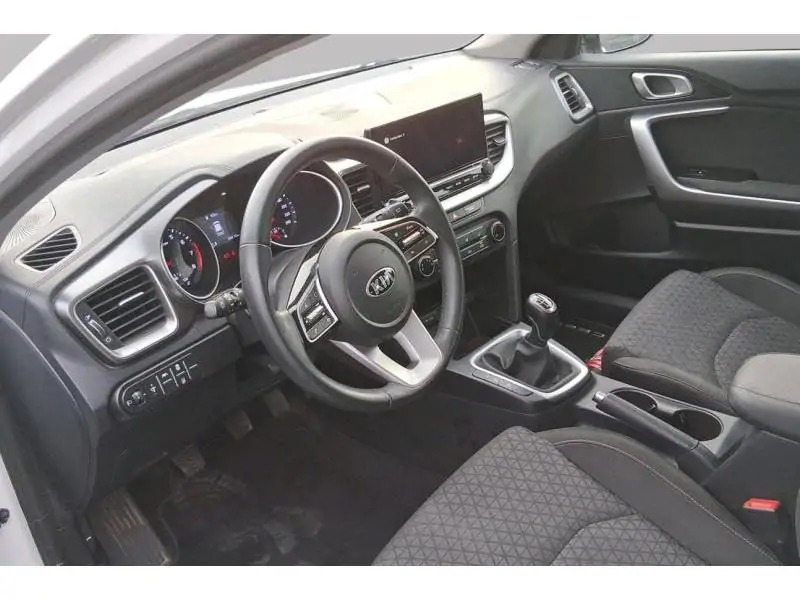 Occasion Kia Ceed Sportswagon & Pro /Pro WHITE 9